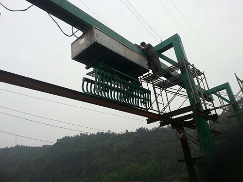 抓斗式清污機(jī)圖片3